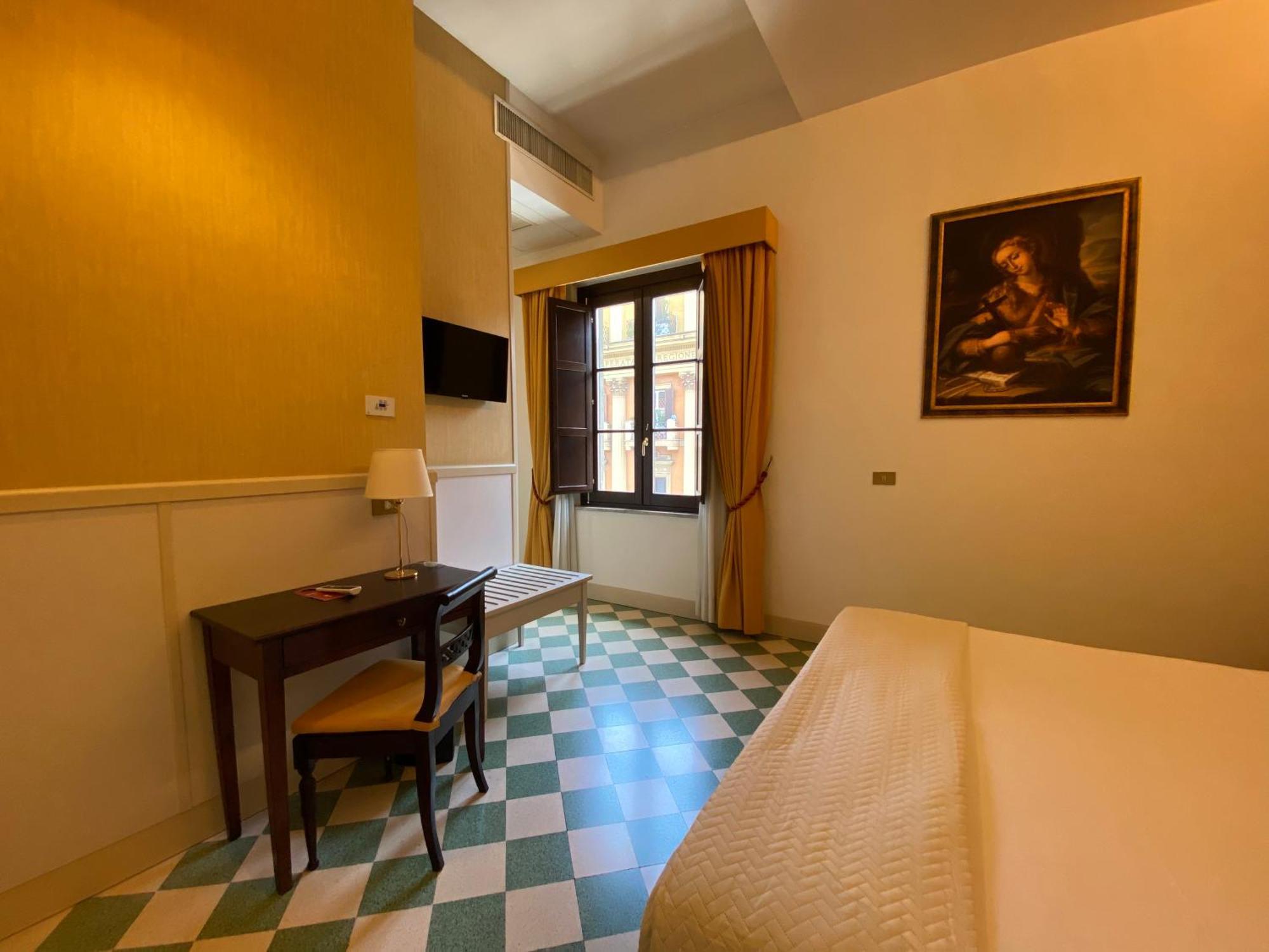 Hotel Dnb House