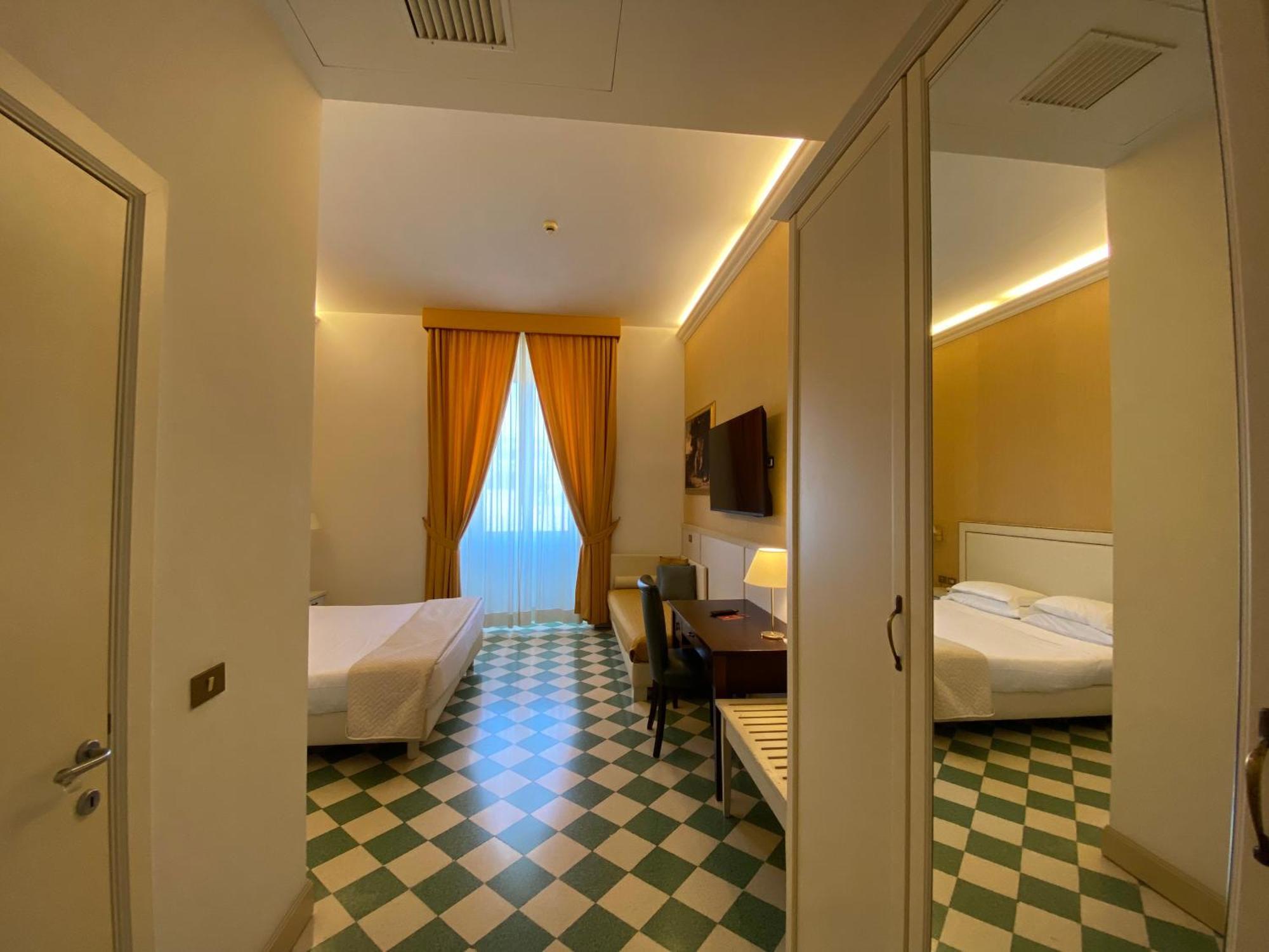 Dnb House Hotel 3*