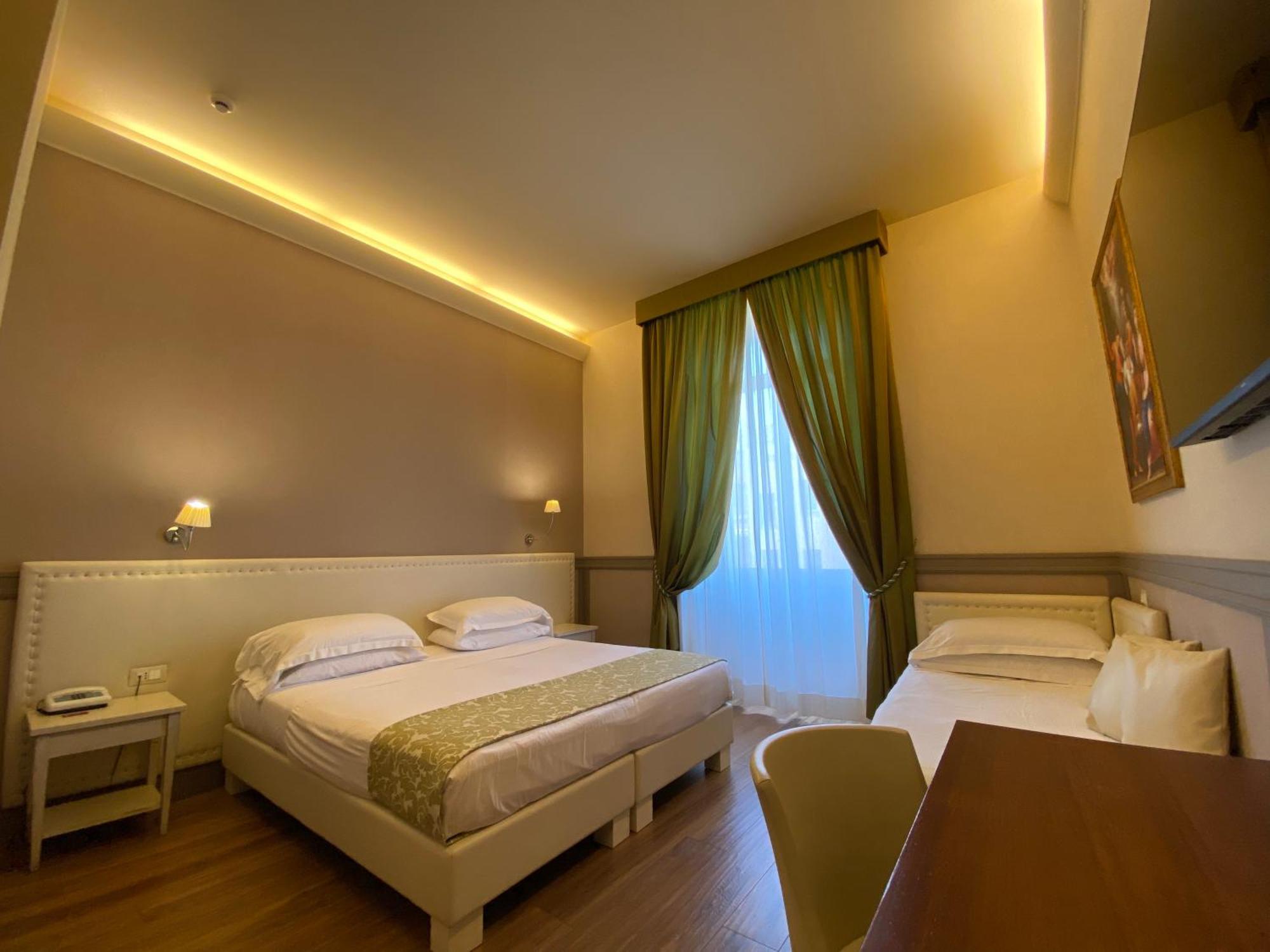 Dnb House 3*