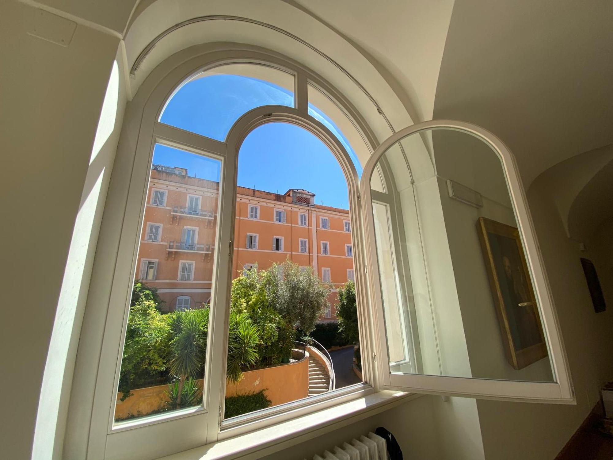 Dnb House 3* Rome
